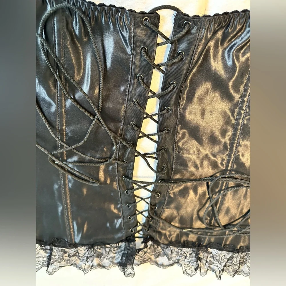 Escante woman’s black corset, size 1X - Picture 15 of 16